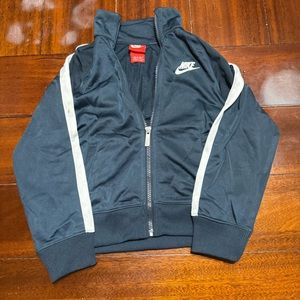 Boys Nike Jacket Size 7 (small)
